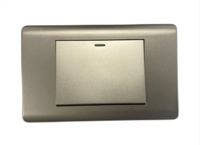 Huishoudelijke stopcontactschakelaar